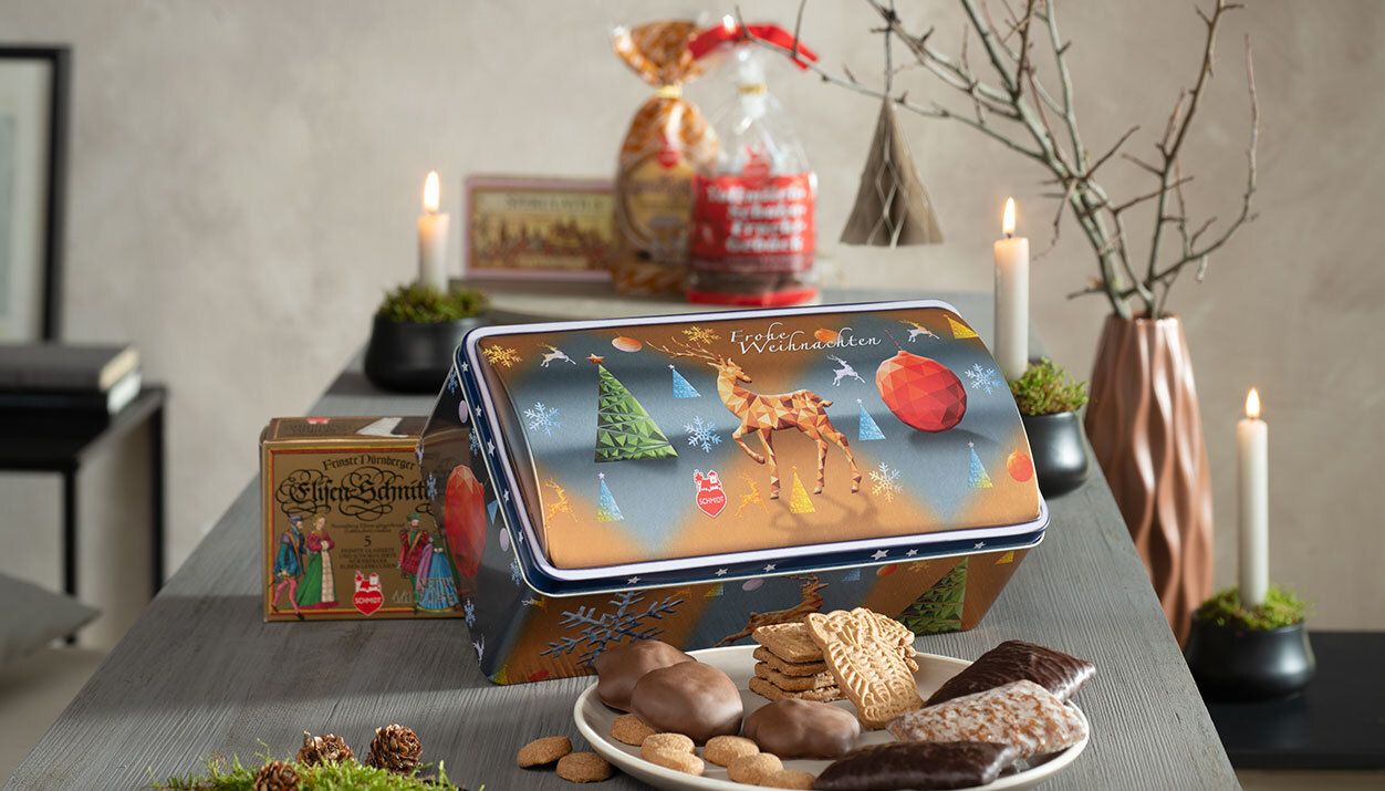 Weihnachts Truhe- Christmas Chest