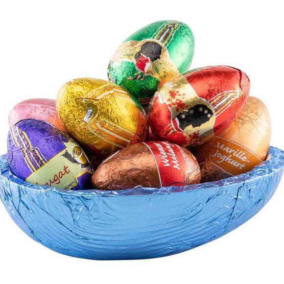 Present egg with confectionery eggs Chocolate specialities without alcohol